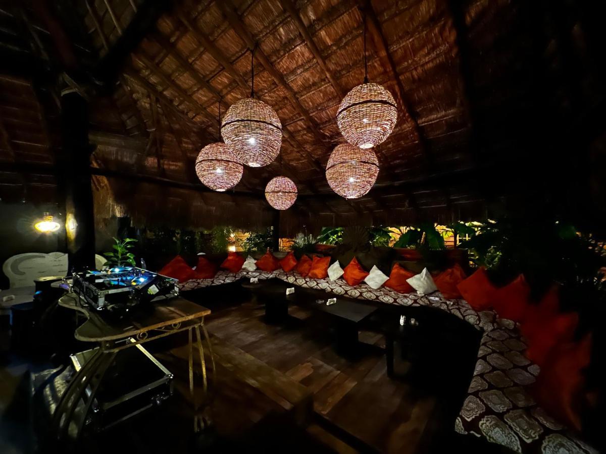 Luhme Tulum Hostel Exteriör bild